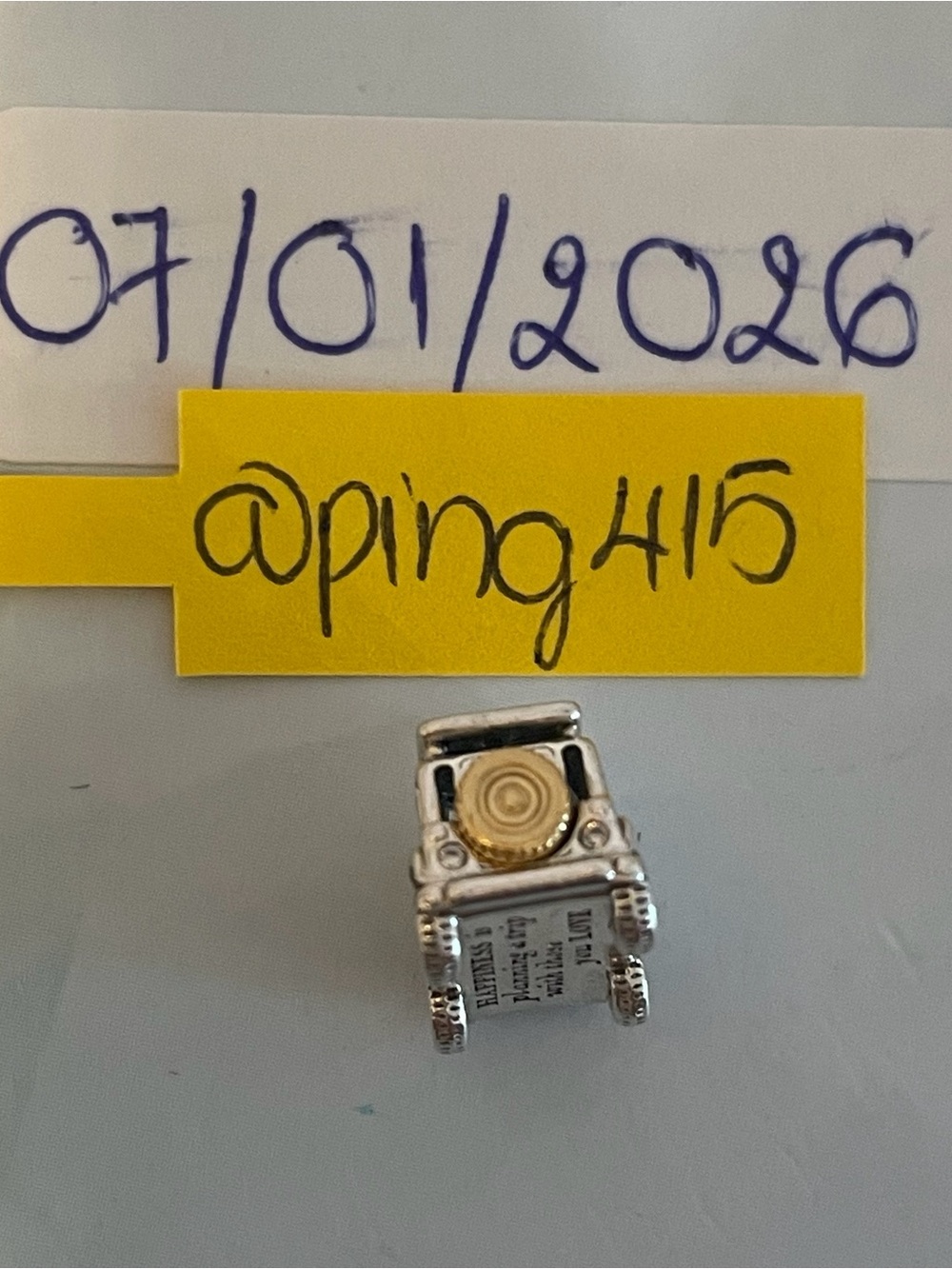 Pandora Two-tone adventure car charm - Picture 12 of 14